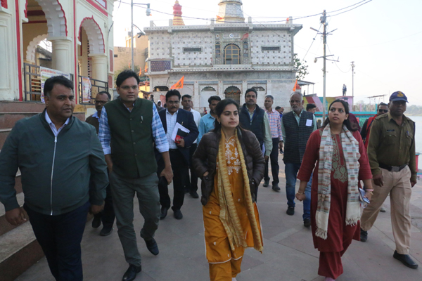 रैन बसेरों में सभी व्यवस्थाएं दुरुस्त रहें, महिलाओं की सुरक्षा के पुख्ता इंतजाम किए जाएं : कलेक्टर सुश्री सोनिया मीना