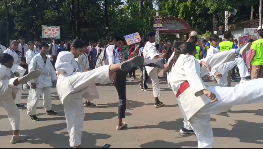 मतदाता जागरूकता के लिए रैली आयोजित