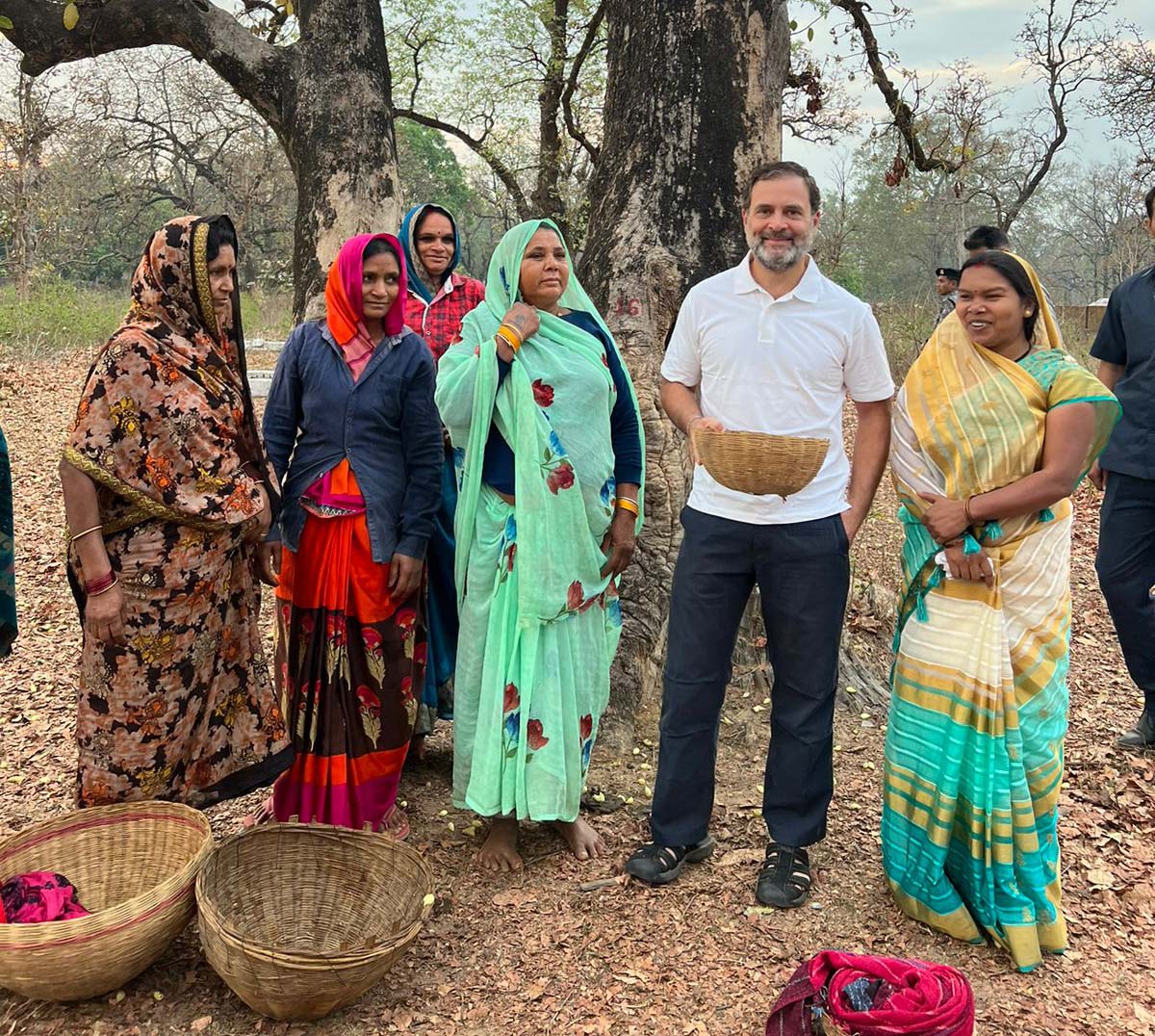 राहुल गांधी ने जीतू पटवारी-उमंग सिंघार से डेढ़ घंटे की चर्चा