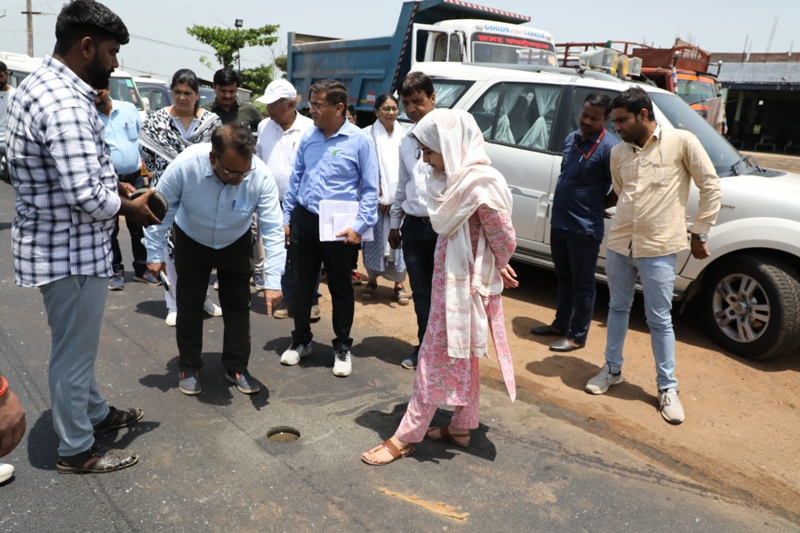 कलेक्टर ने भोपाल तिराहा से बुदनी तक बनने वाली सड़क एवं ब्रिज तथा तम नदी पर फोरलेन ब्रिज निर्माण का  निरीक्षण किया