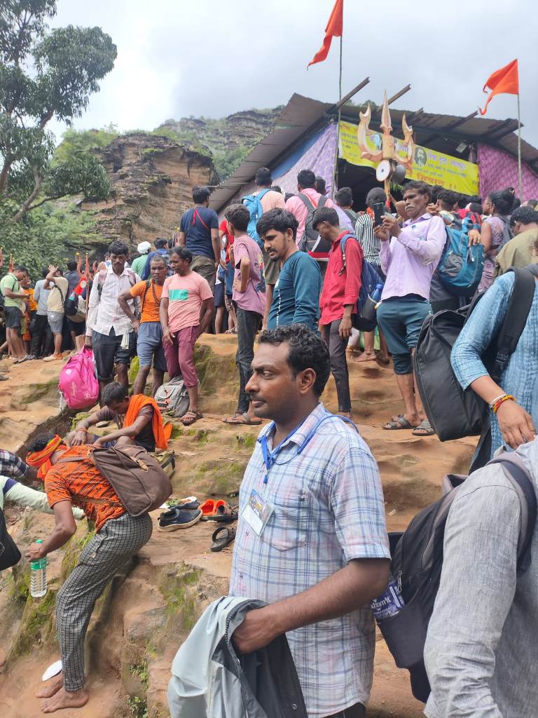 नागद्वारी मेले में भक्‍तो की अपार भीड से लगे हर हर भोला हर हर महादेव के जयकारे