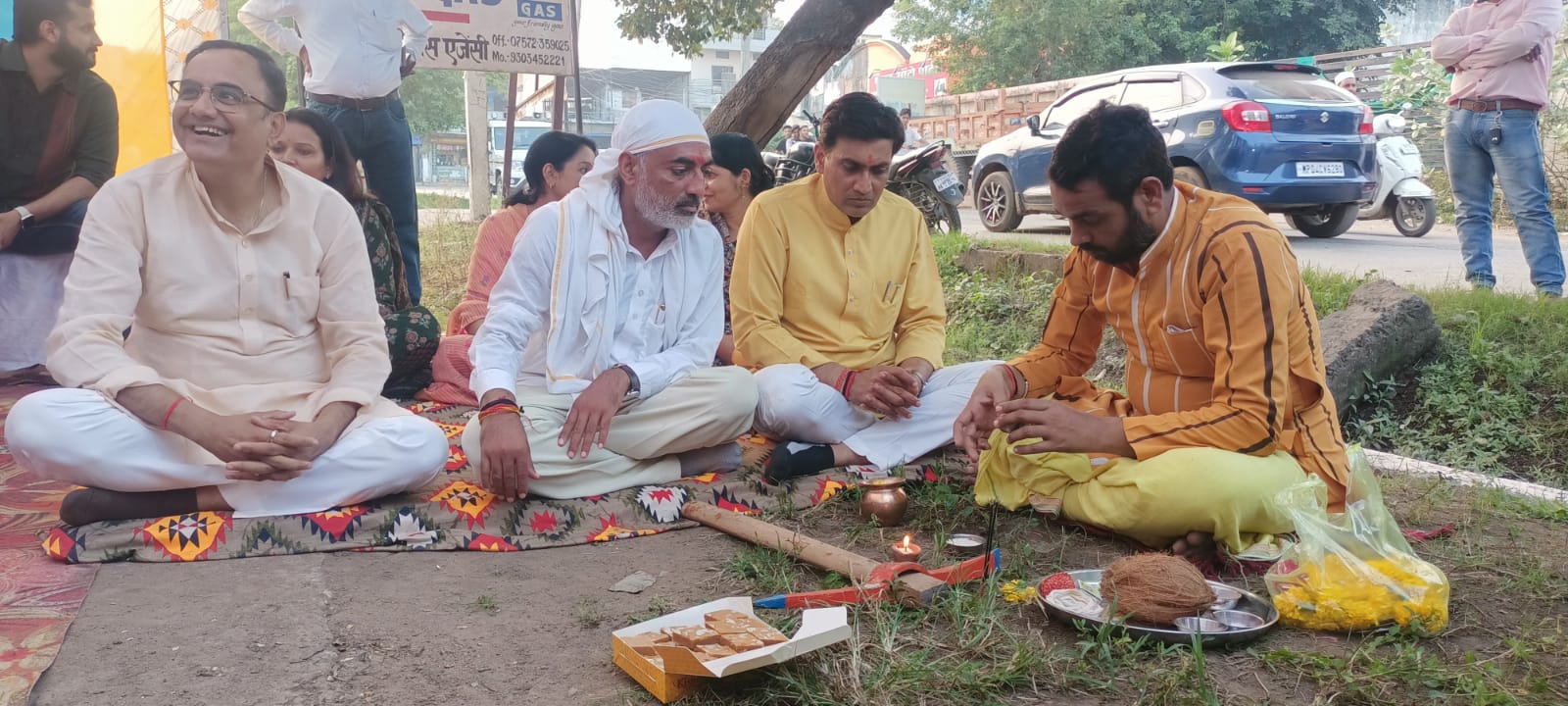 सांसद दर्शन सिंह चौधरी ने भूमिपूजन