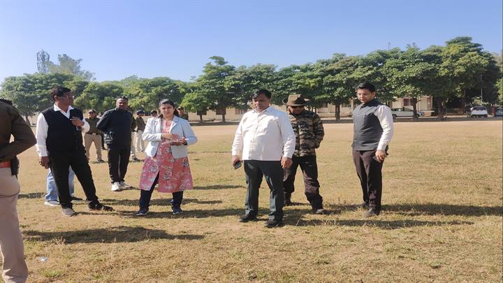 मुख्यमंत्री डॉ यादव के प्रस्तावित कार्यक्रम की तैयारियों का कलेक्टर-एसपी ने किया निरीक्षण