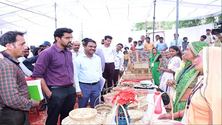 छिदगांव मेल में बांस मेला व प्रदर्शनी सम्पन्न